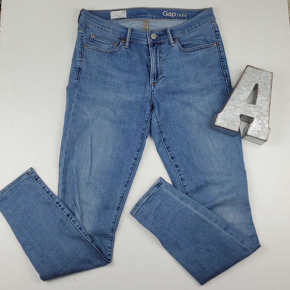 GAP Resolution Denim Legging Skinny Jean Pant Classic Light Wash Straight
